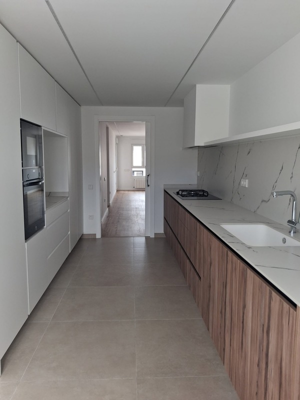 Reforma integral de vivienda por Construcciones Guaita
